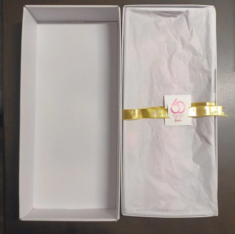 Barbie Signature Proudly Pink Genuine Silkstone Body Doll Mattel FXD50 KLL522 - Picture 3 of 16